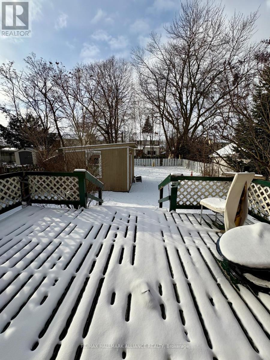 5815 Dorchester Road, Niagara Falls, Ontario  L2G 5S6 - Photo 13 - X12658992