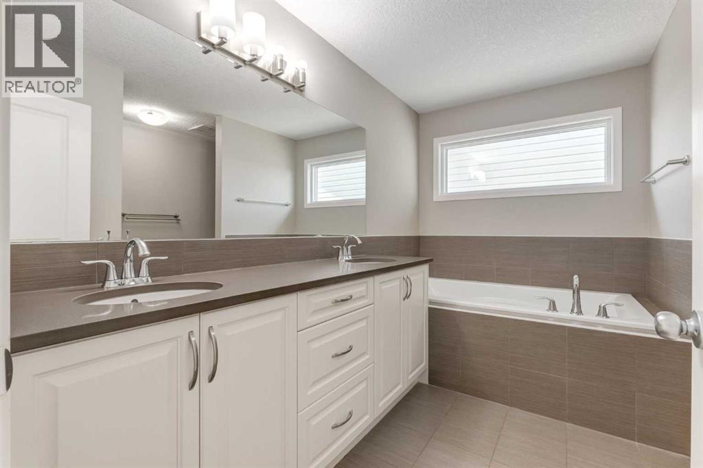 2016 Brightoncrest Green Se, Calgary, Alberta  T2Z 5A3 - Photo 16 - A2267923