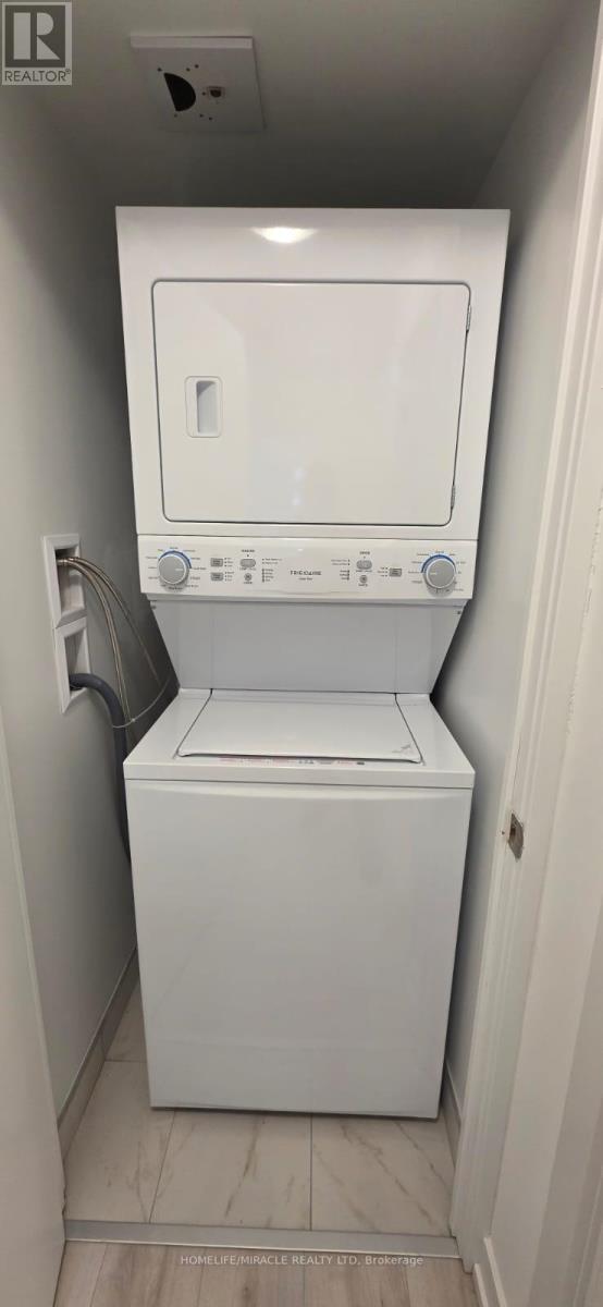 207 - 1435 Celebration Drive, Pickering, Ontario  L1W 0C4 - Photo 11 - E12613134