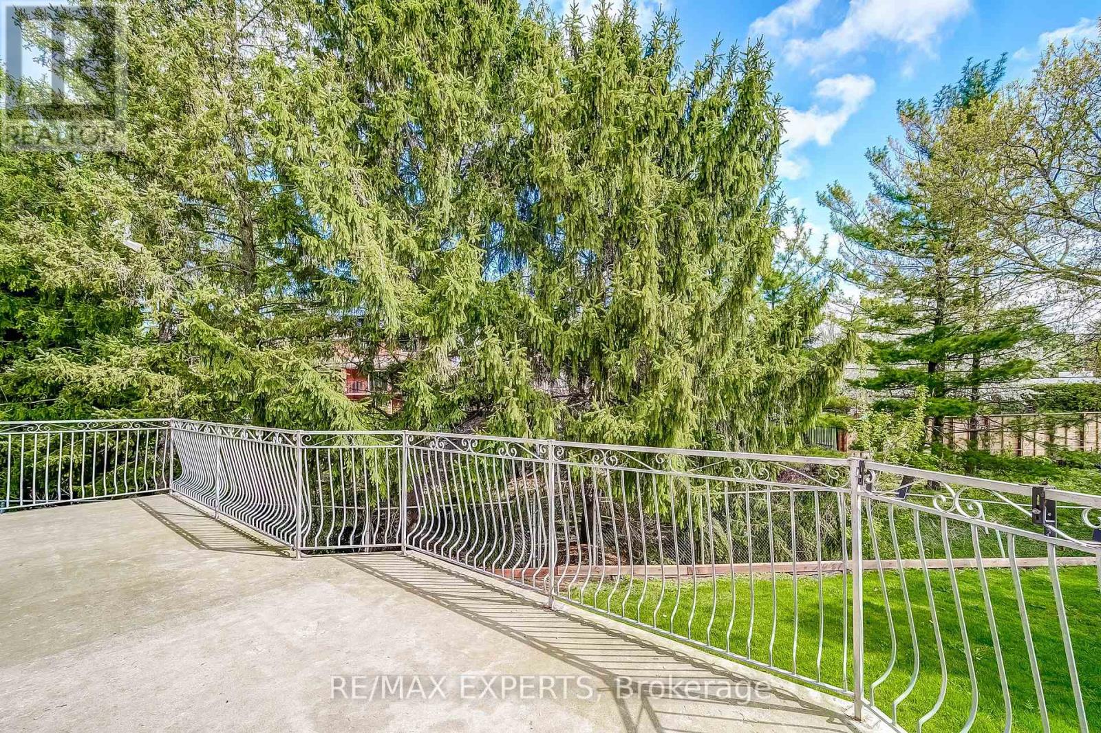 Upper & Main Levels - 85 Villa Park Drive, Vaughan, Ontario  L4L 3G5 - Photo 38 - N12658750