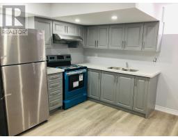 31 DADEN OAKS DRIVE, Brampton, Ontario