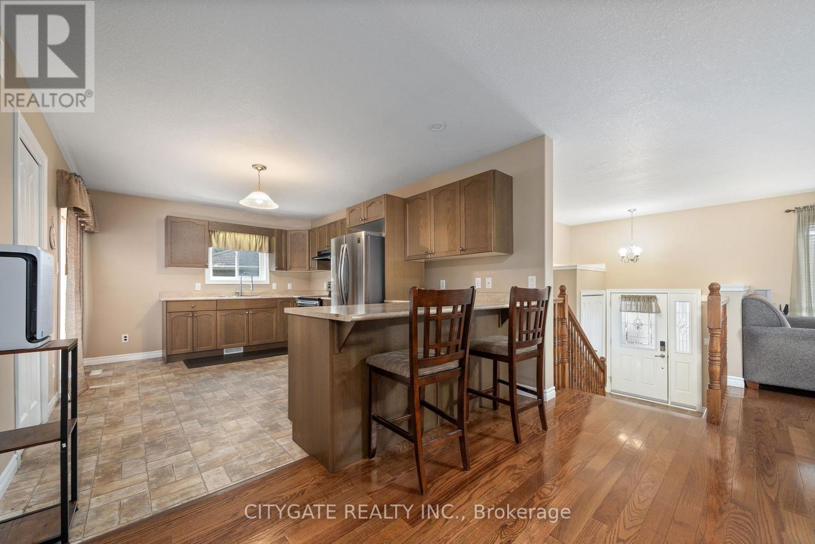 43 Follwell Crescent, Belleville, Ontario  K8N 5Z6 - Photo 10 - X12658990