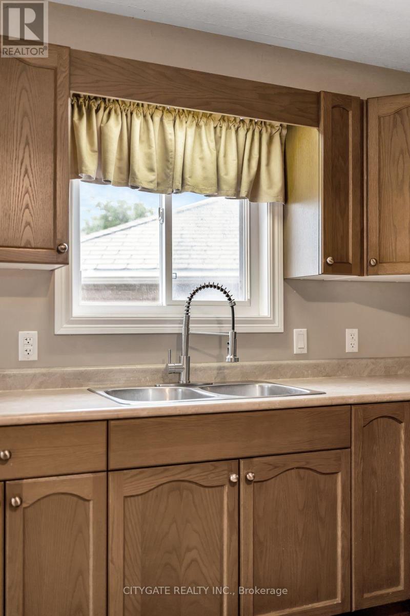 43 Follwell Crescent, Belleville, Ontario  K8N 5Z6 - Photo 14 - X12658990