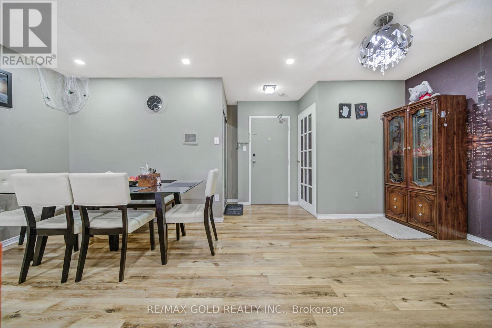 1905 - 21 Knightsbridge Road, Brampton, Ontario  L6T 3Y1 - Photo 7 - W12656470