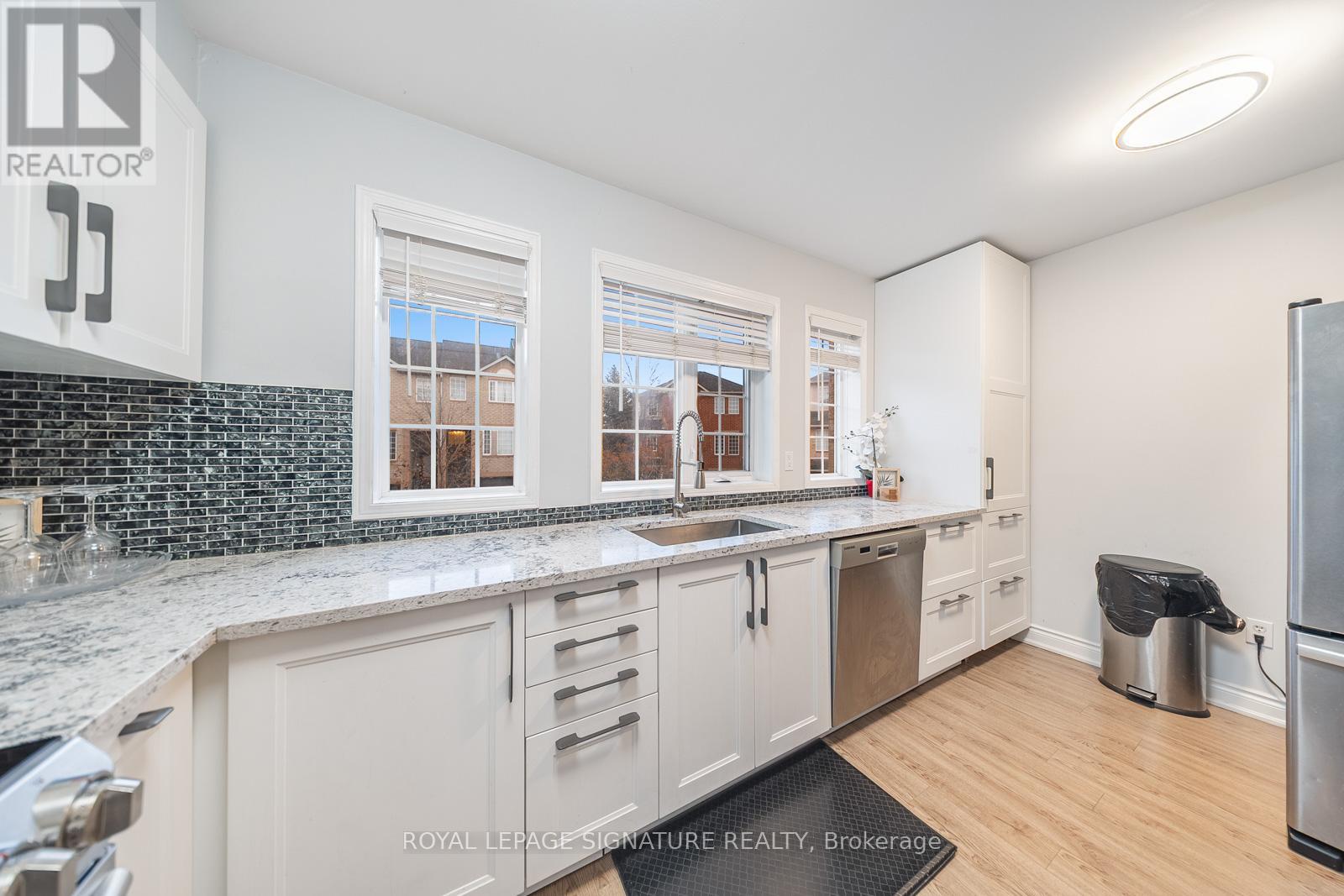 19 Spadina Road, Brampton, Ontario  L6X 4X6 - Photo 14 - W12659014