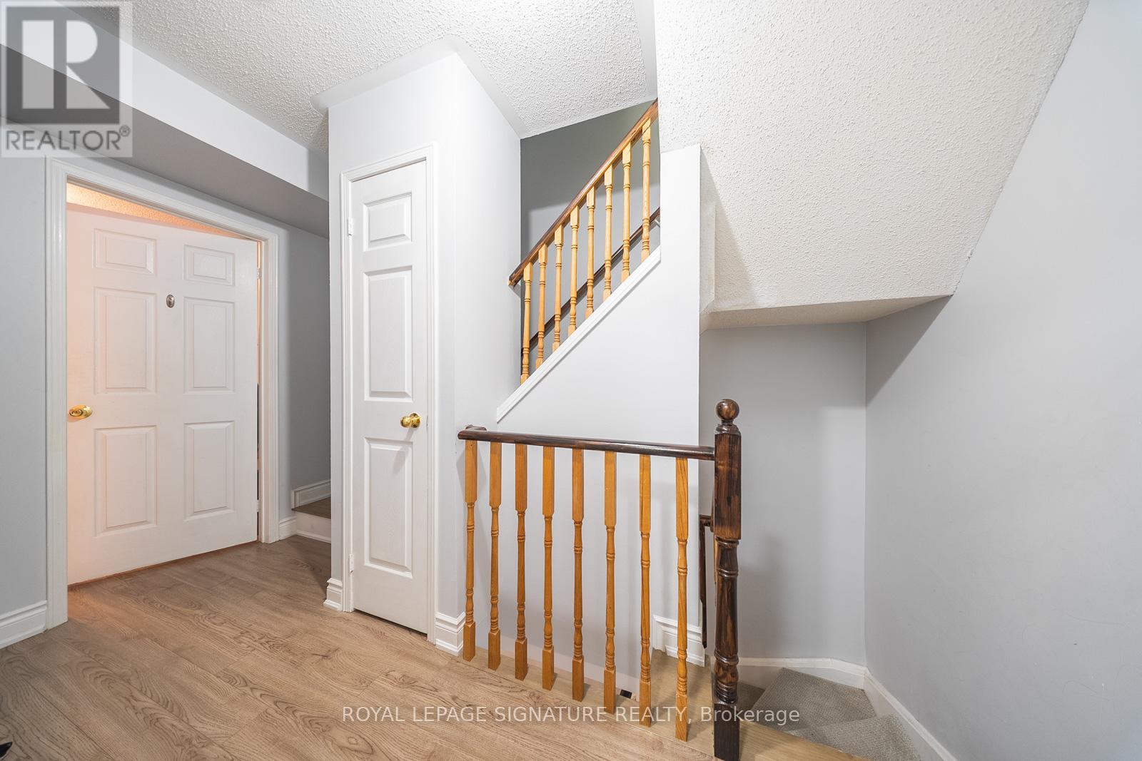 19 Spadina Road, Brampton, Ontario  L6X 4X6 - Photo 17 - W12659014