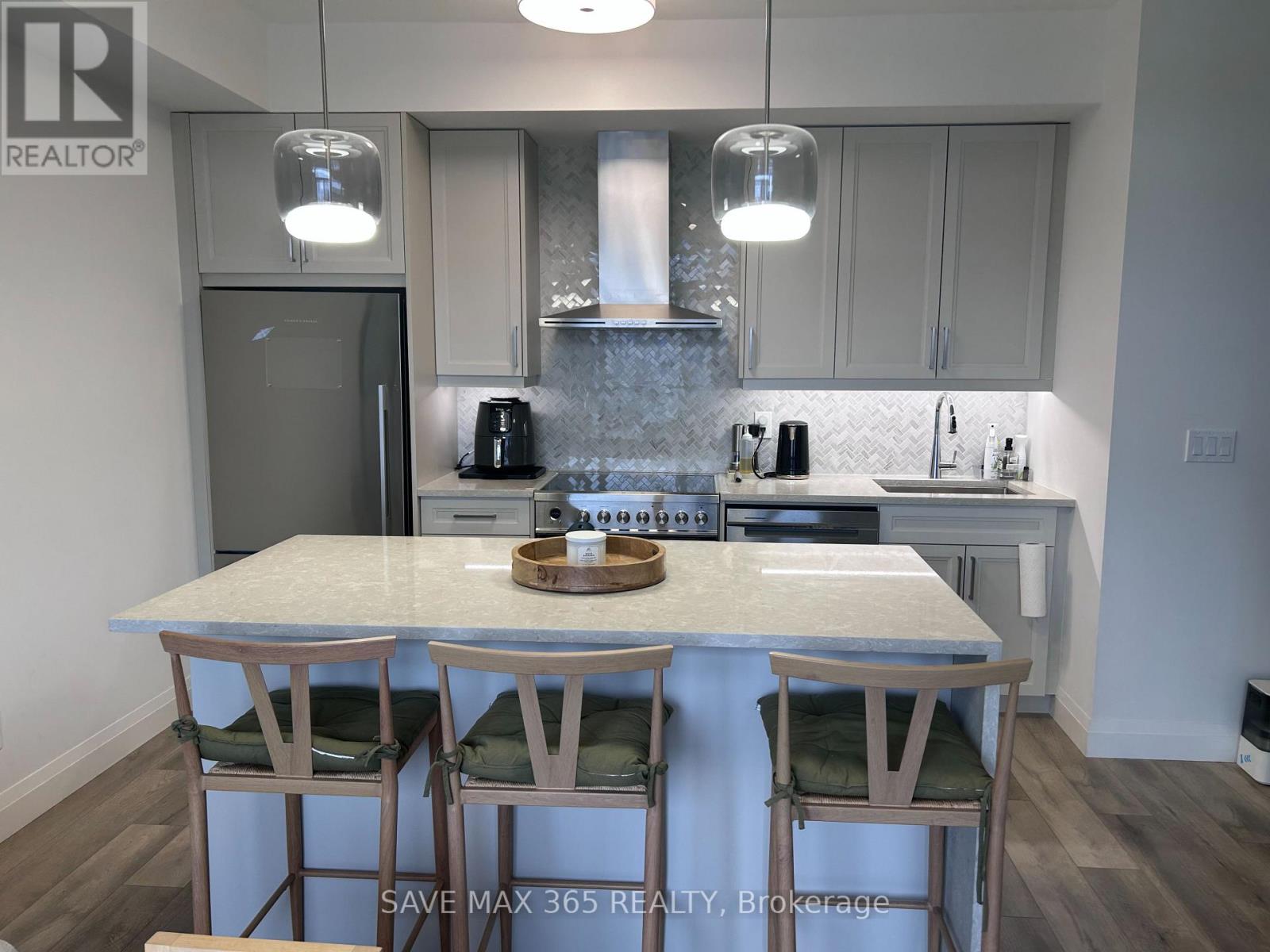 809 - 500 BROCK AVENUE, Burlington, Ontario