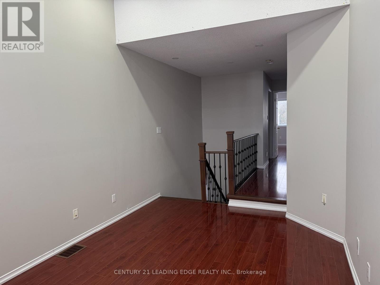 7610 Black Walnut Trail, Mississauga, Ontario  L5N 8A7 - Photo 9 - W12659032