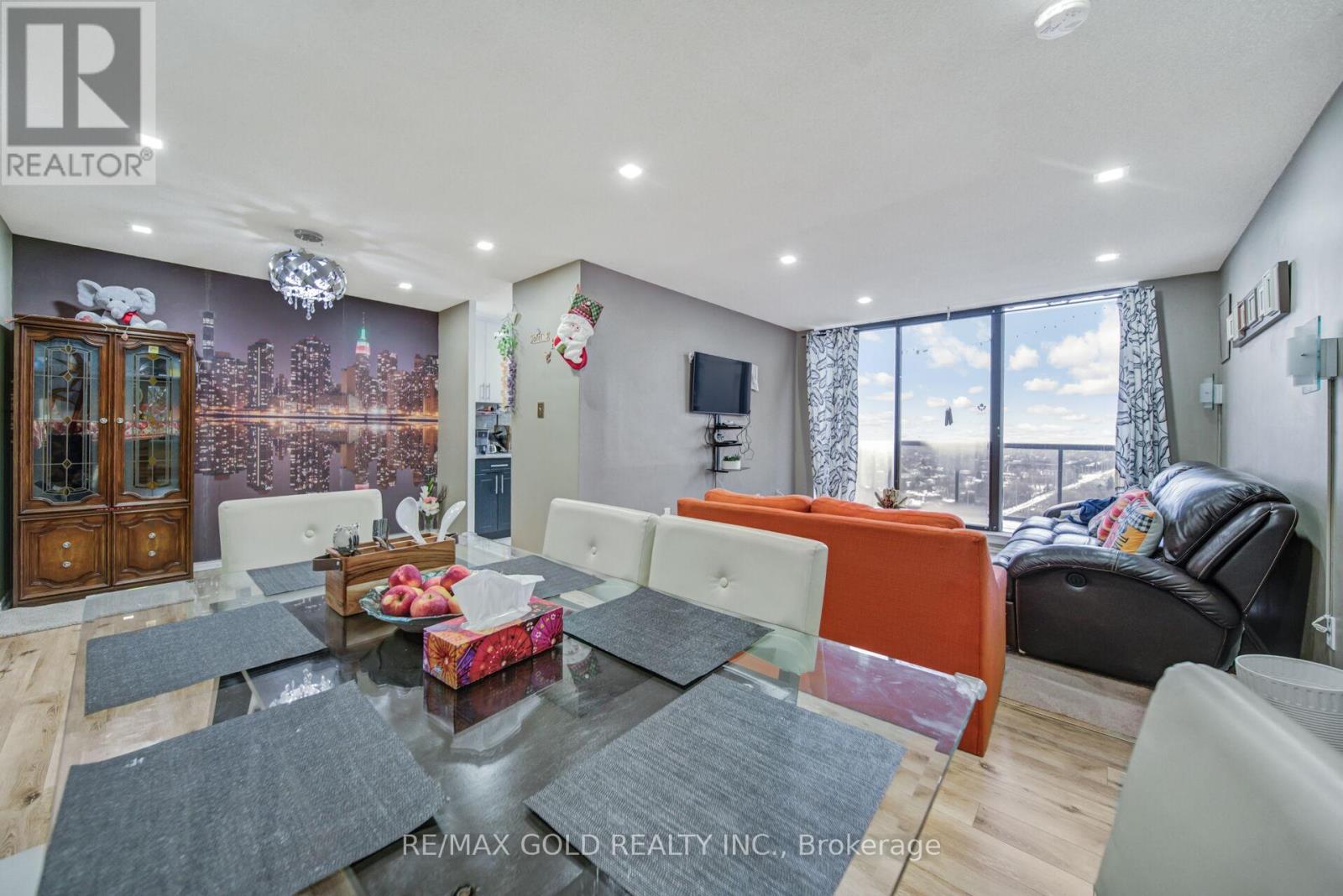 1905 - 21 Knightsbridge Road, Brampton, Ontario  L6T 3Y1 - Photo 15 - W12656470