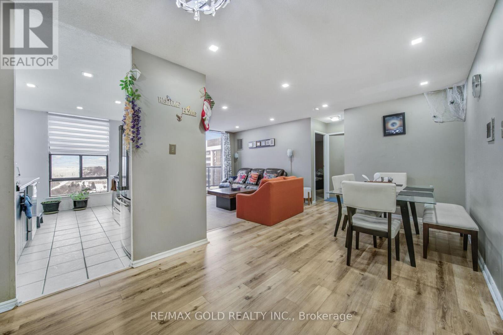 1905 - 21 Knightsbridge Road, Brampton, Ontario  L6T 3Y1 - Photo 14 - W12656470