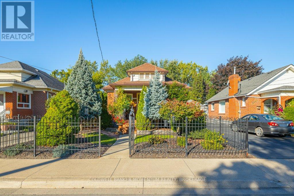 4447 Second Avenue, Niagara Falls, Ontario  L2E 4H1 - Photo 3 - X12443605