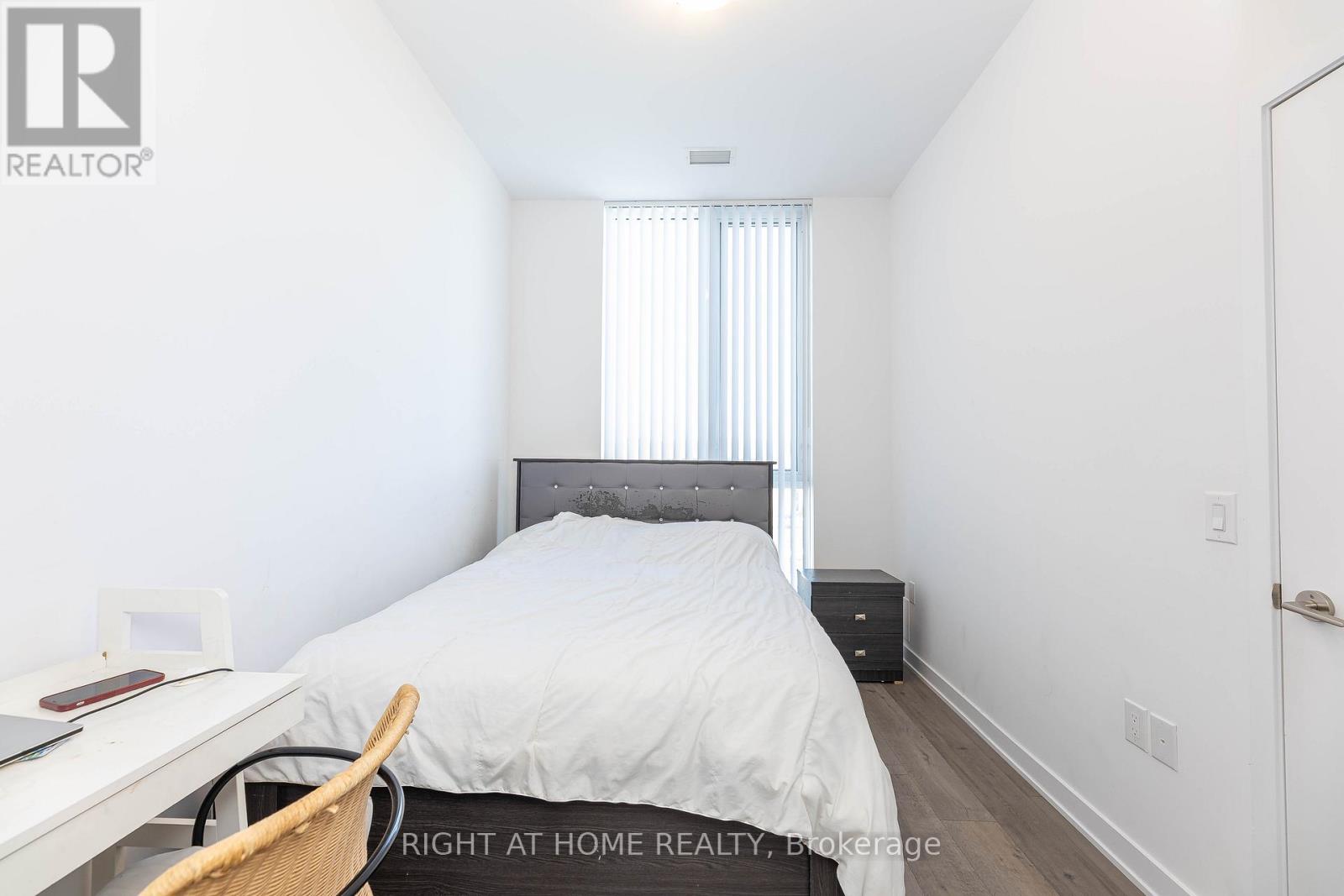 212 - 60 Honeycrisp Crescent, Vaughan, Ontario  L4K 0N5 - Photo 21 - N12466682