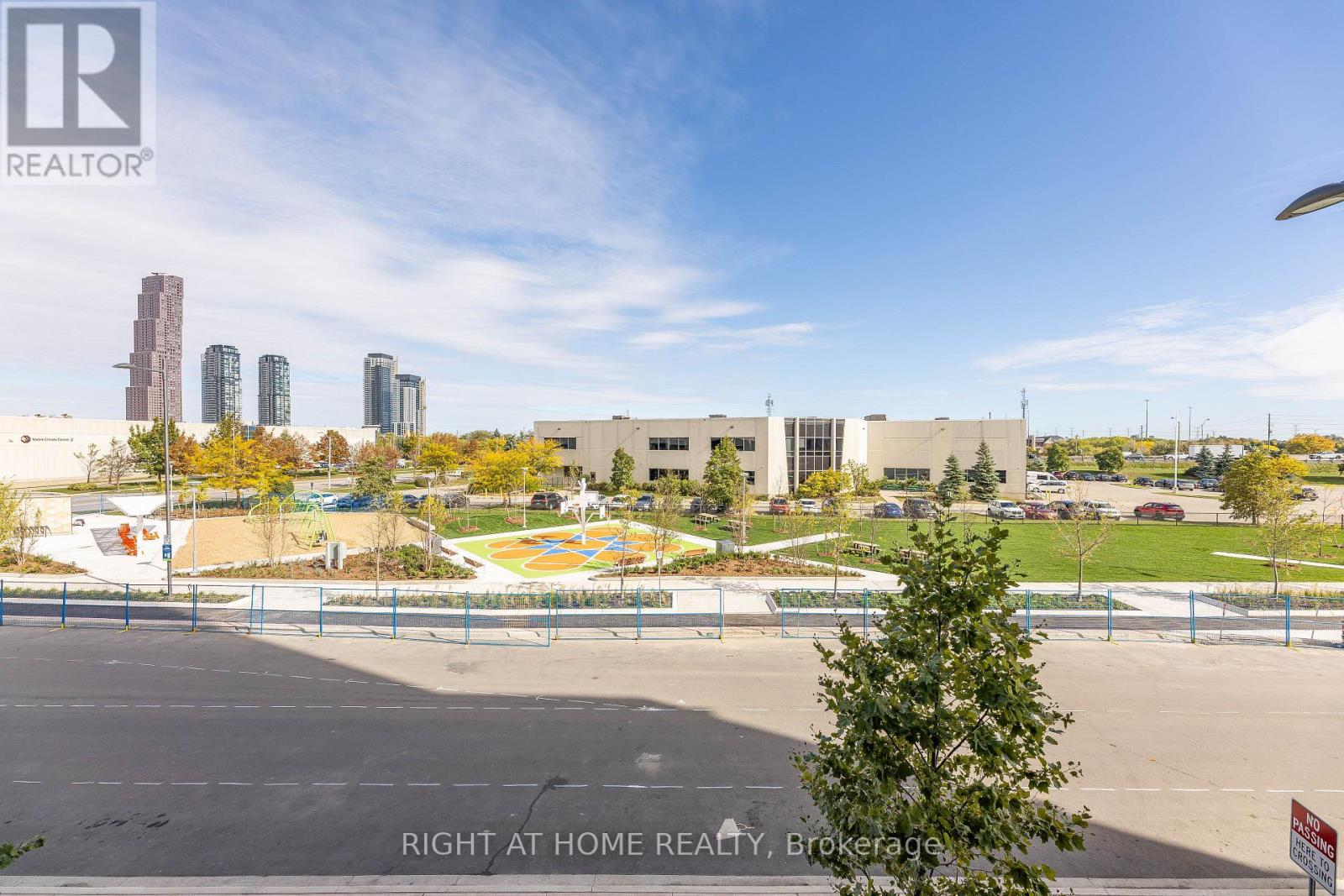 212 - 60 Honeycrisp Crescent, Vaughan, Ontario  L4K 0N5 - Photo 25 - N12466682