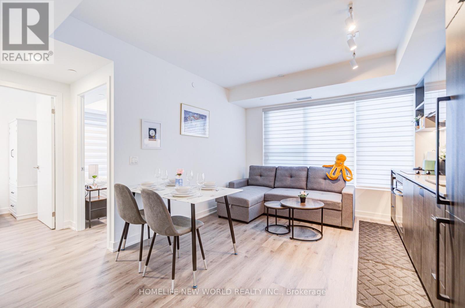 2006 - 252 Church Street, Toronto, Ontario  M5B 0E6 - Photo 5 - C12659038