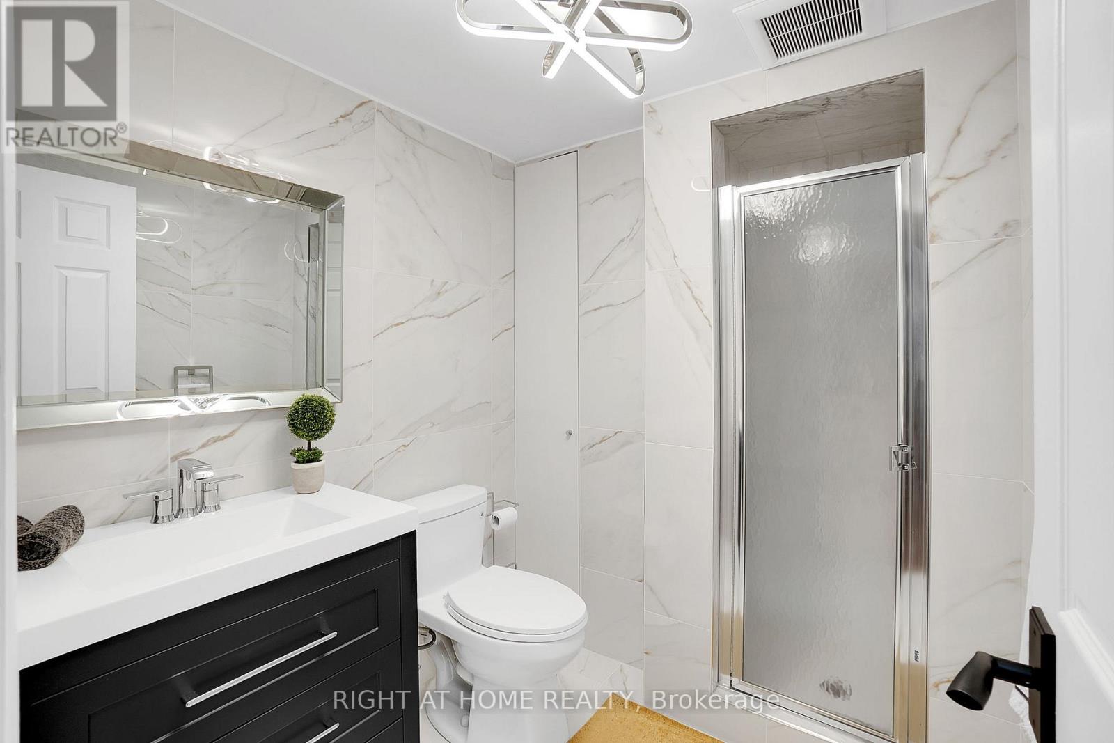 151 Calvin Chambers Road, Vaughan, Ontario  L4J 1E8 - Photo 38 - N12659044