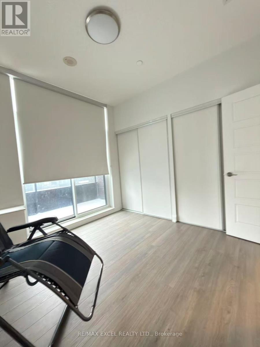 818 - 15 Water Walk Drive, Markham, Ontario  L6G 0G2 - Photo 11 - N12659060