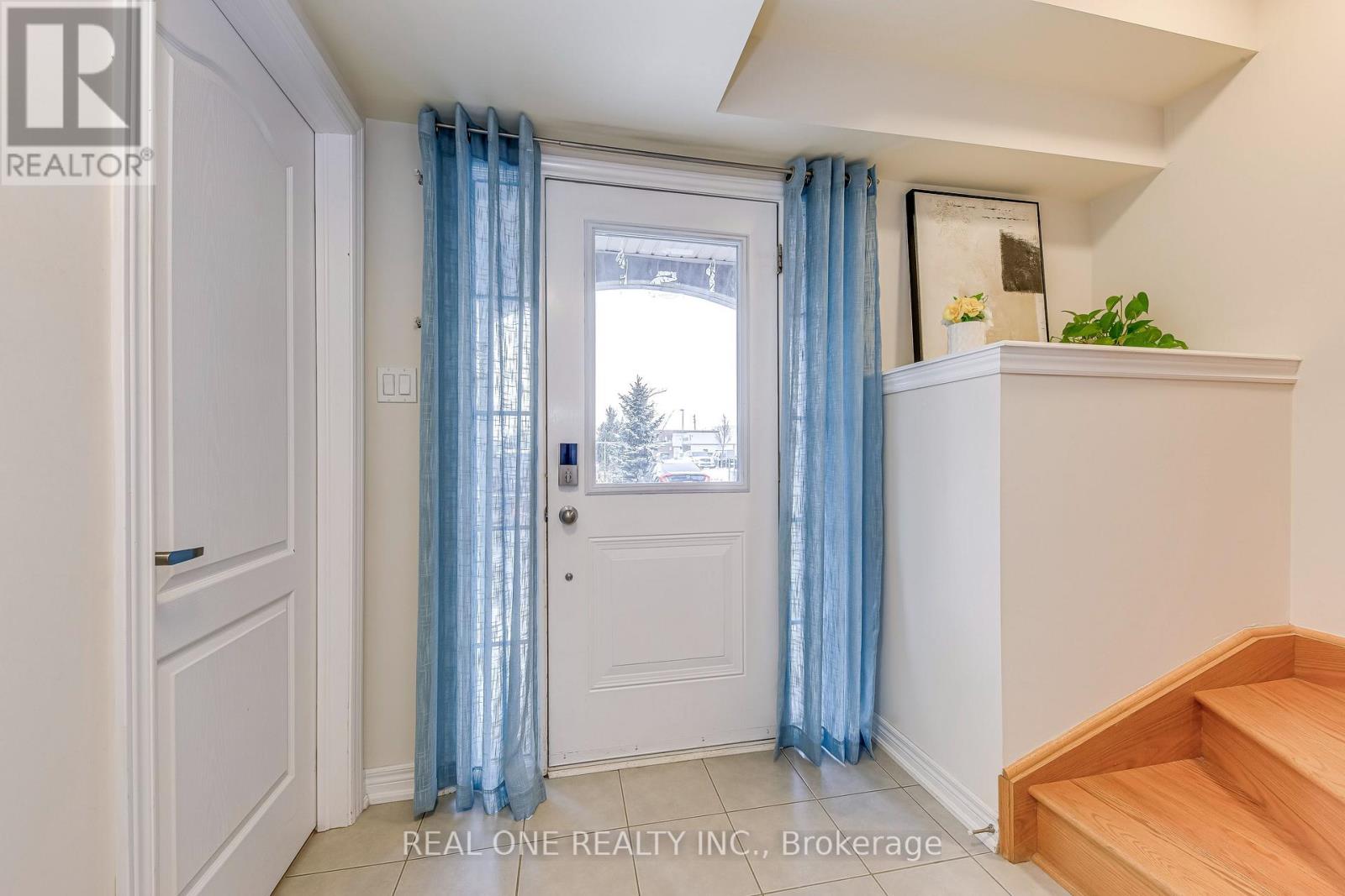 75 - 2435 Greenwich Drive, Oakville, Ontario  L6M 0S4 - Photo 5 - W12659036