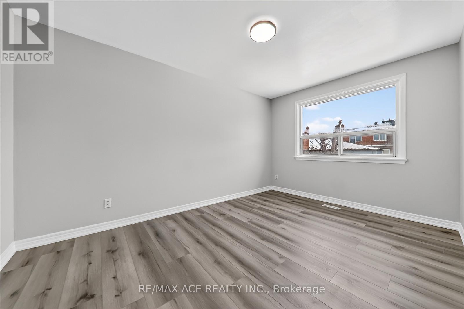 5 Forge Drive, Toronto, Ontario  M3N 2R2 - Photo 19 - W12659068