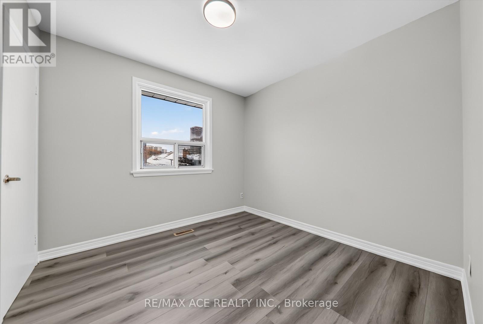 5 Forge Drive, Toronto, Ontario  M3N 2R2 - Photo 21 - W12659068