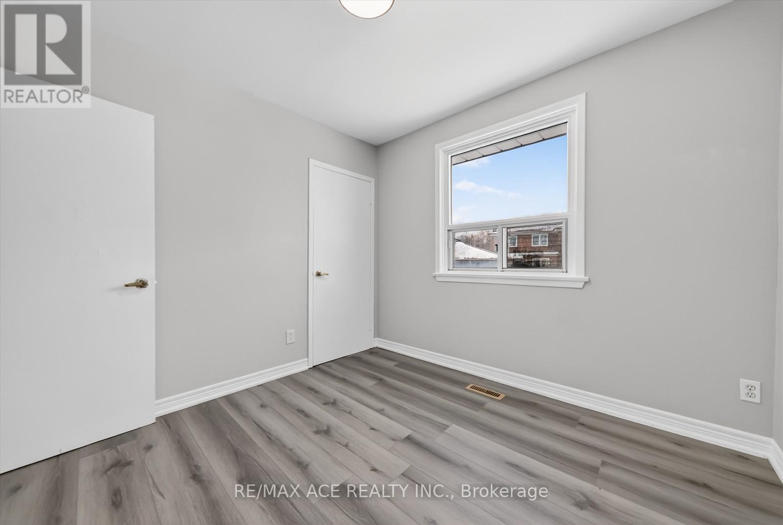 5 Forge Drive, Toronto, Ontario  M3N 2R2 - Photo 22 - W12659068