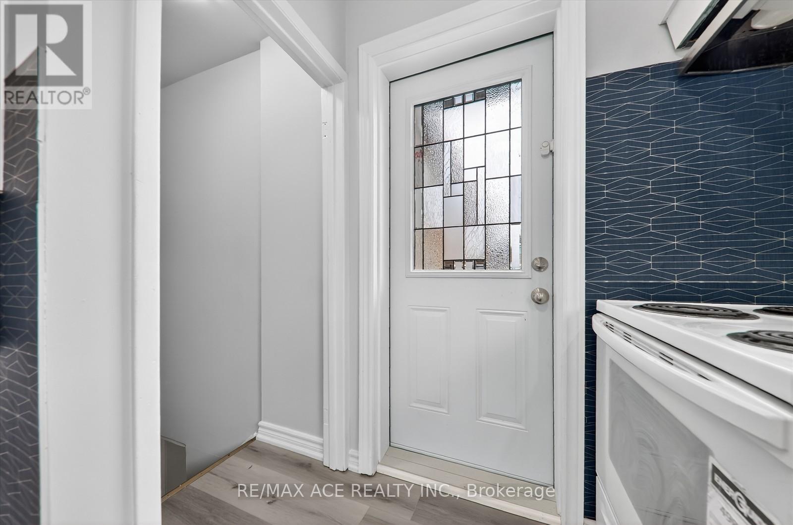 5 Forge Drive, Toronto, Ontario  M3N 2R2 - Photo 23 - W12659068