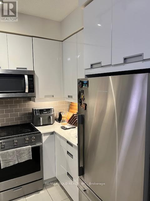 410 - 65 Watergarden Drive E, Mississauga, Ontario  L5R 0G8 - Photo 18 - W12659082