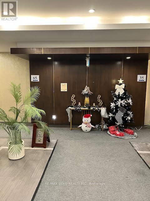 410 - 65 Watergarden Drive E, Mississauga, Ontario  L5R 0G8 - Photo 28 - W12659082