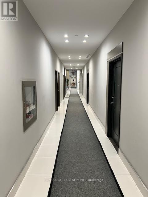 410 - 65 Watergarden Drive E, Mississauga, Ontario  L5R 0G8 - Photo 6 - W12659082