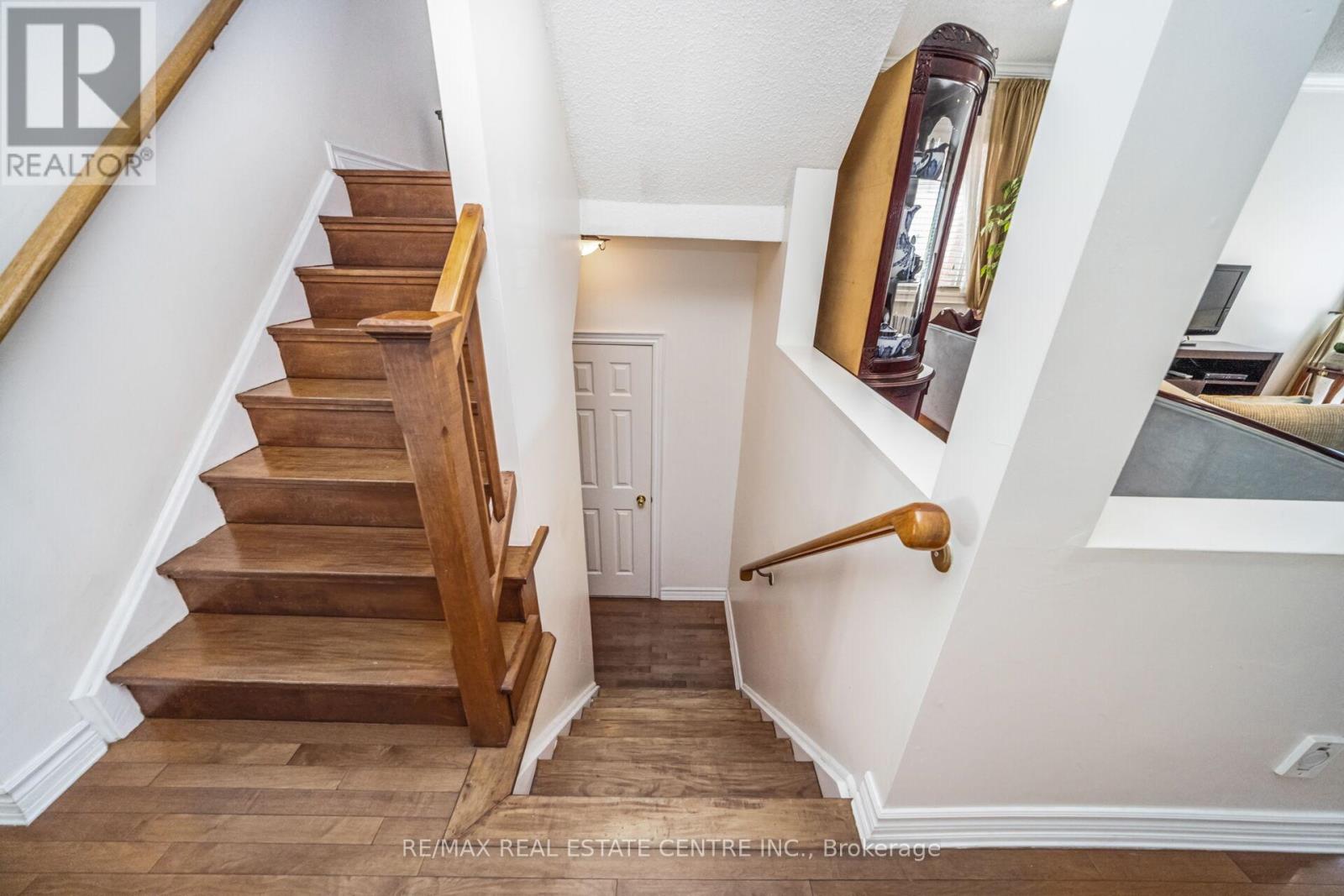 19 Hollowgrove Boulevard, Brampton, Ontario  L6P 1B1 - Photo 35 - W12659090