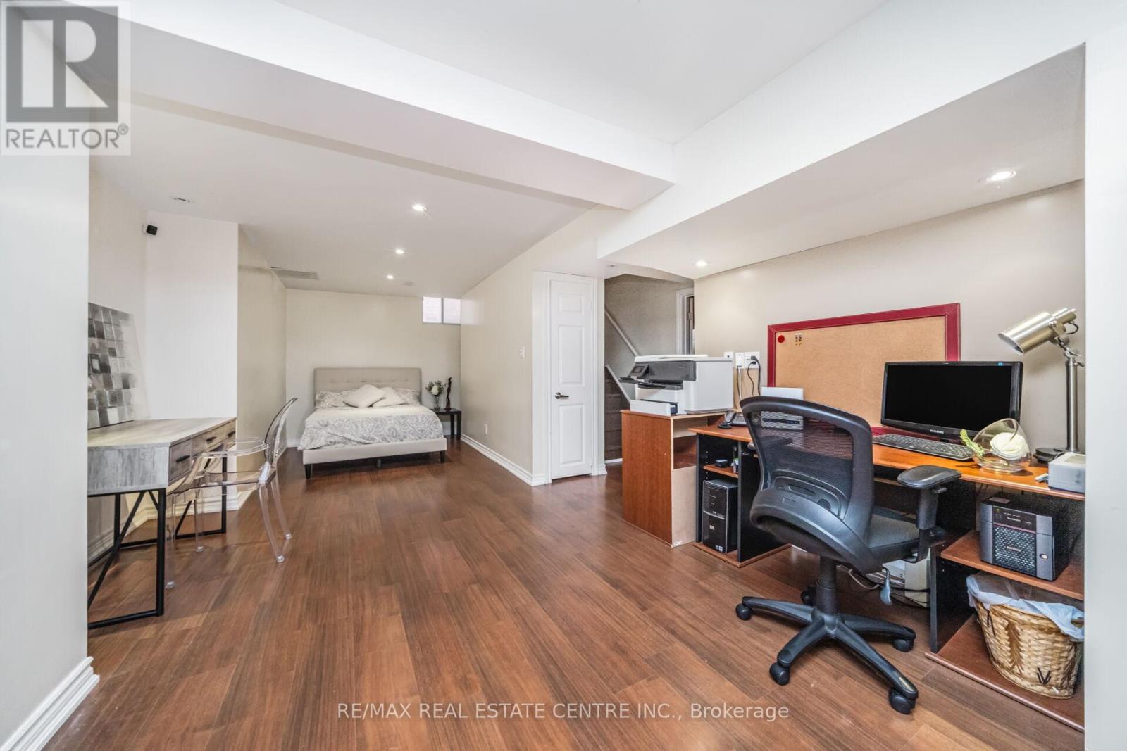 19 Hollowgrove Boulevard, Brampton, Ontario  L6P 1B1 - Photo 42 - W12659090