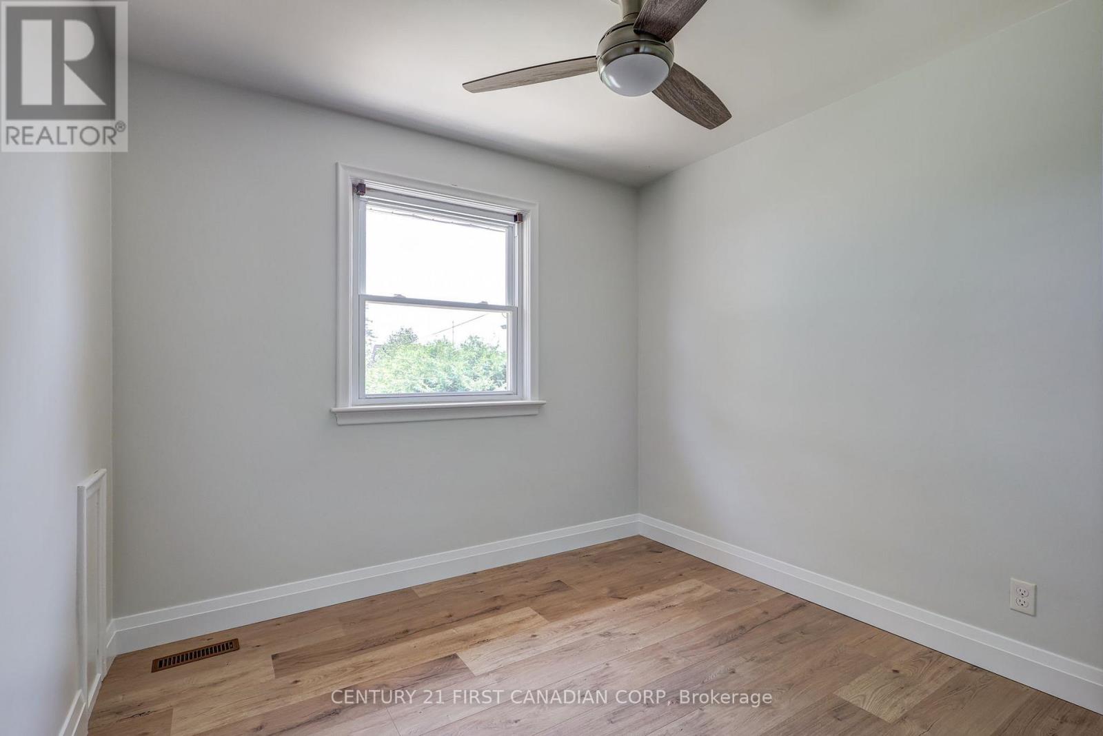 1805 Whitehall Drive, London East, Ontario  N5W 1Z2 - Photo 15 - X12659100