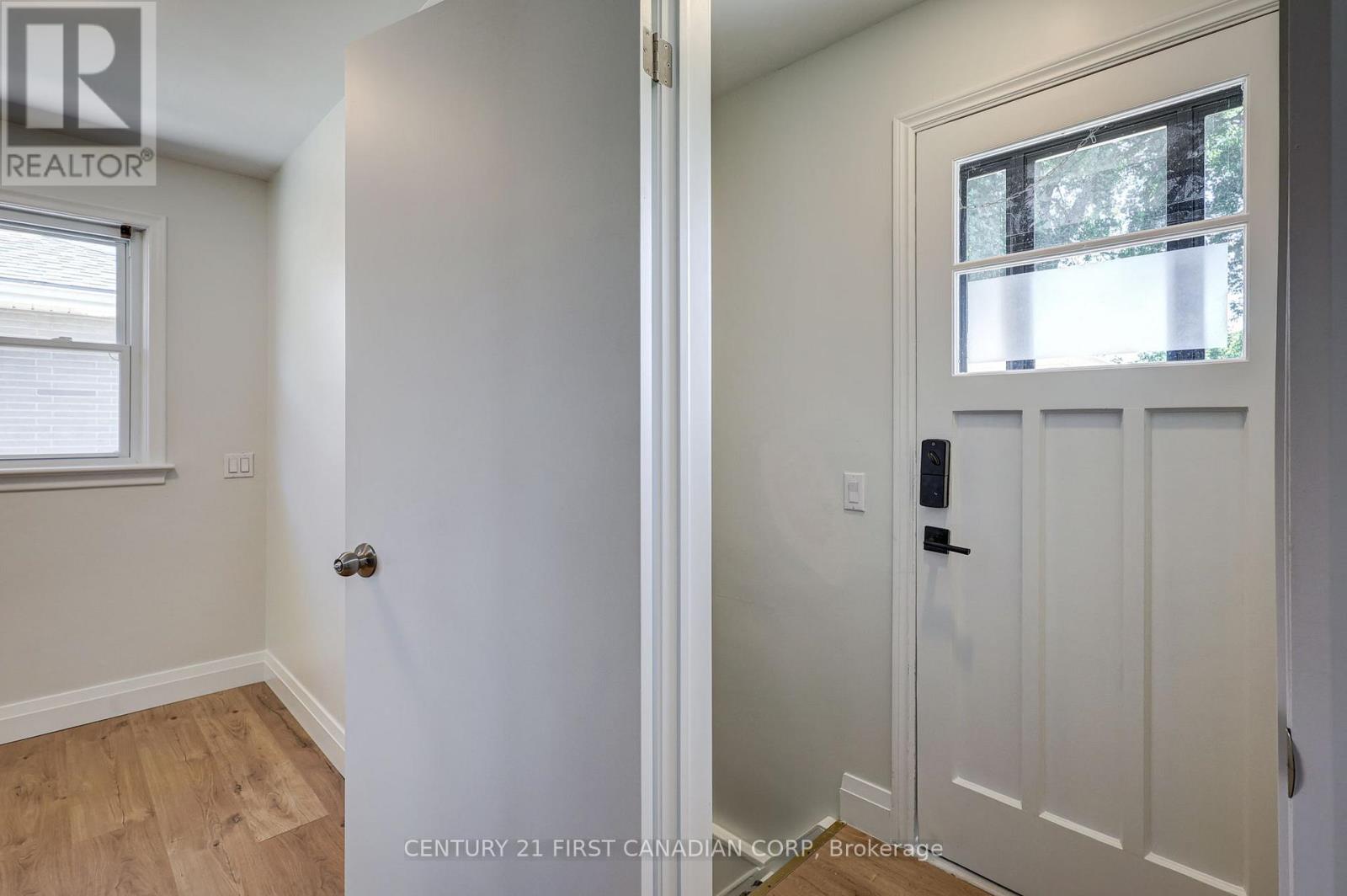 1805 Whitehall Drive, London East, Ontario  N5W 1Z2 - Photo 21 - X12659100