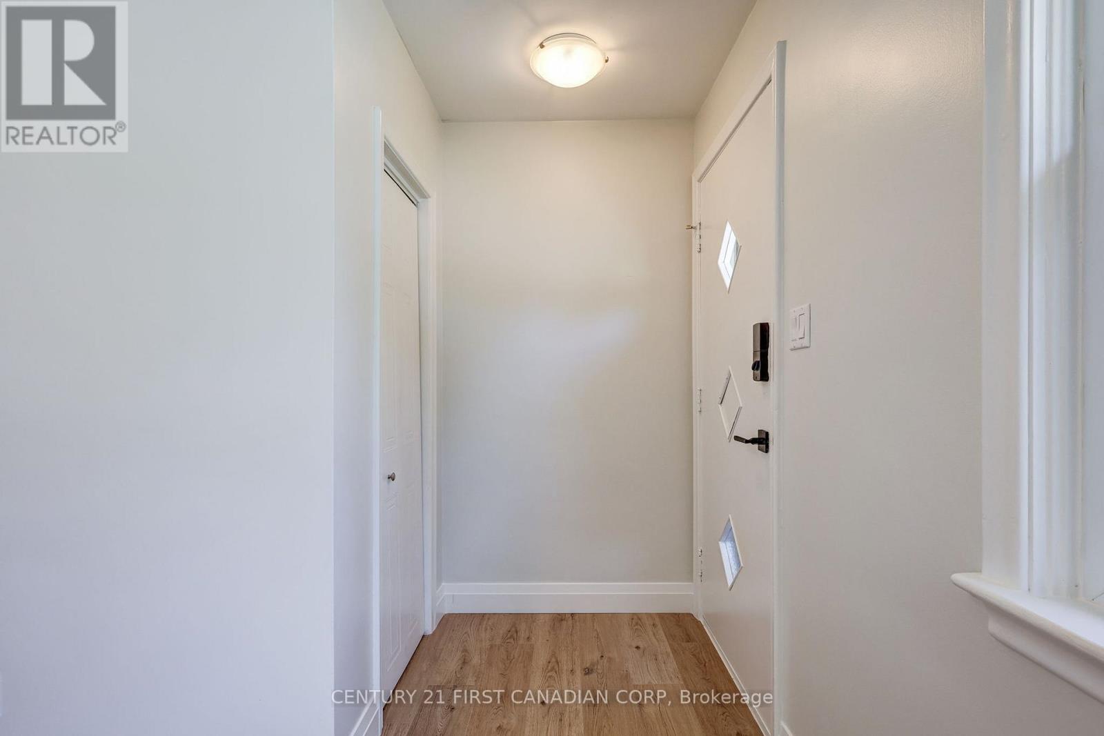 1805 Whitehall Drive, London East, Ontario  N5W 1Z2 - Photo 3 - X12659100