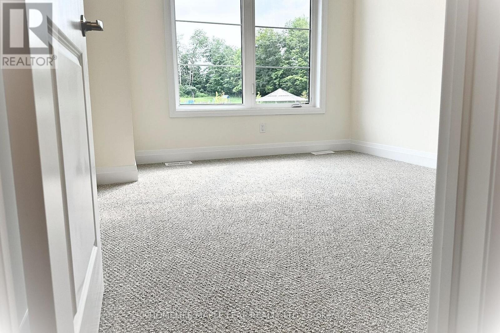 54 Bearberry Road, Springwater, Ontario  L9X 2E1 - Photo 14 - S12659106