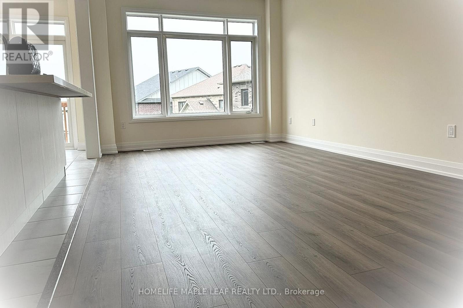 54 Bearberry Road, Springwater, Ontario  L9X 2E1 - Photo 6 - S12659106