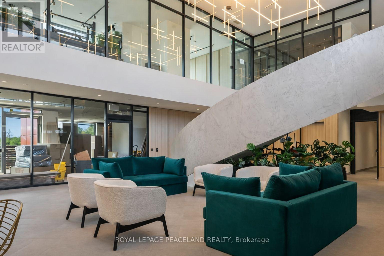 1903 - 3079 Trafalgar Road N, Oakville, Ontario  L6H 8C5 - Photo 3 - W12658948