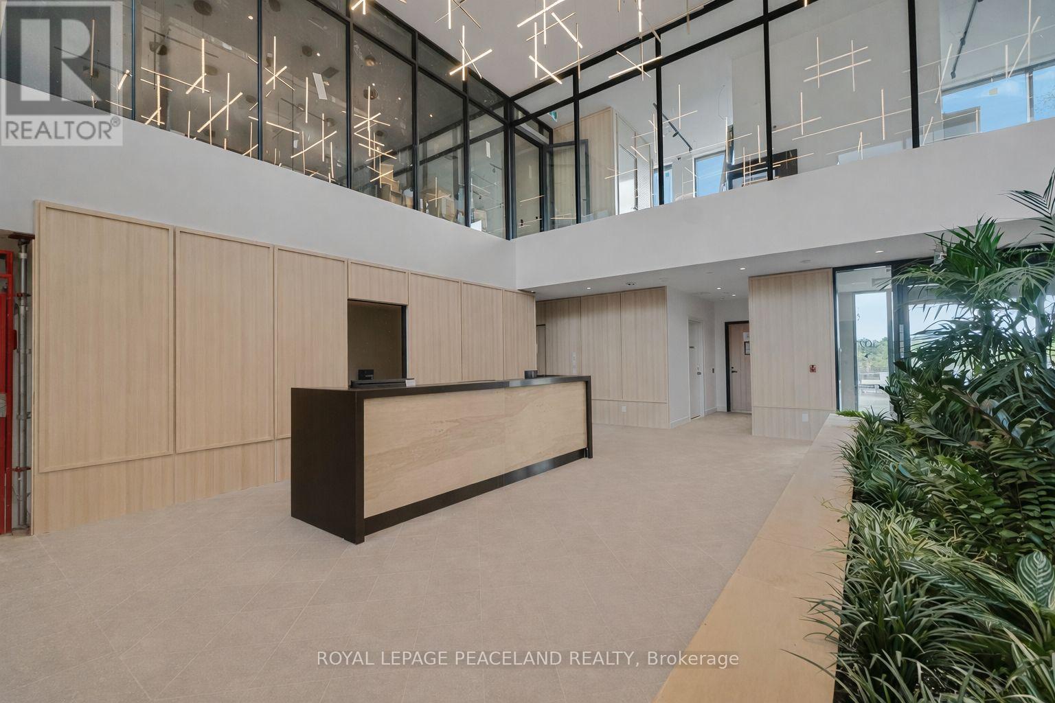 1903 - 3079 Trafalgar Road N, Oakville, Ontario  L6H 8C5 - Photo 5 - W12658948