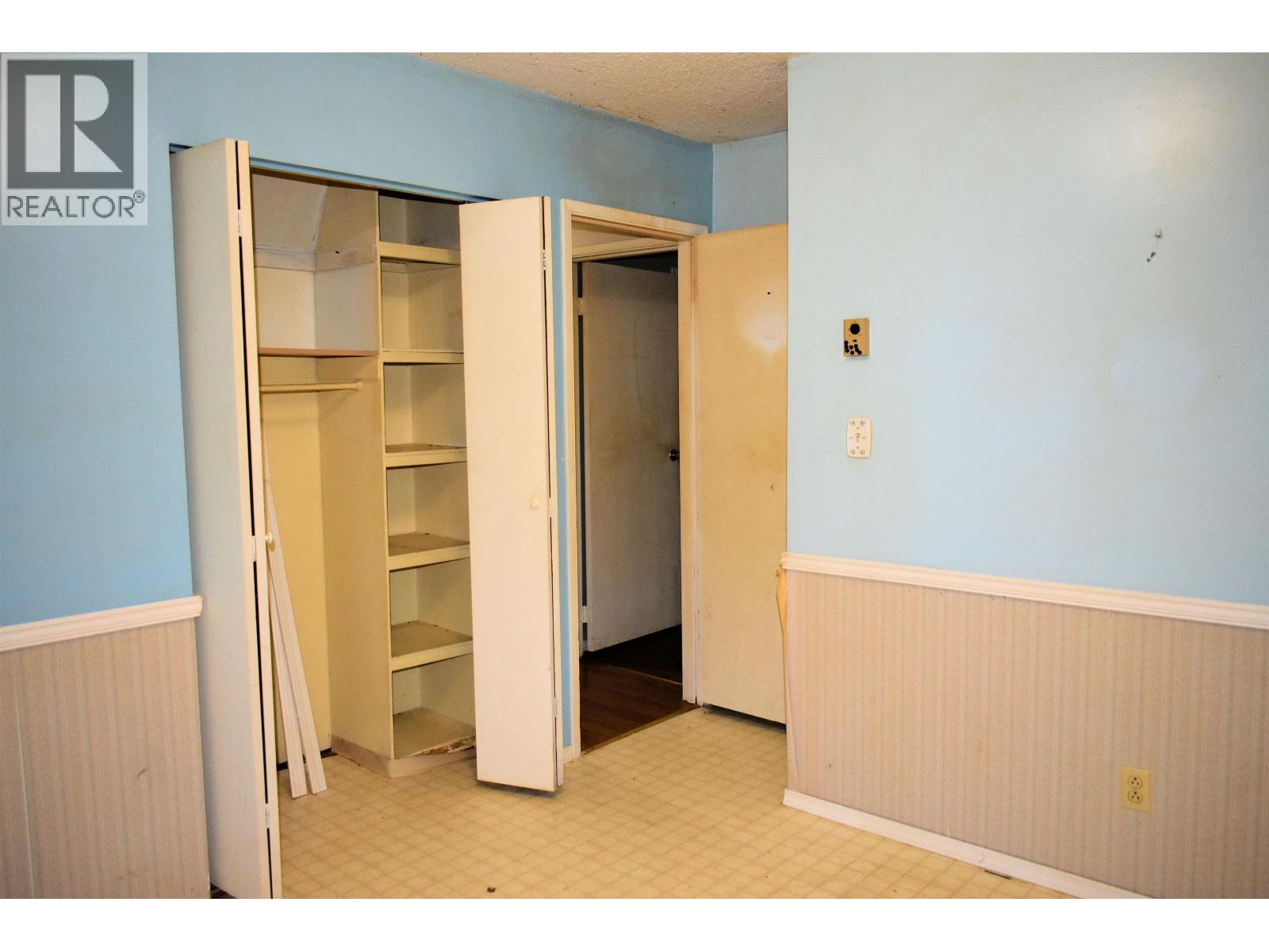 2240 Oldershaw Road, Roberts Creek, British Columbia  V0N 2W5 - Photo 24 - R3075378