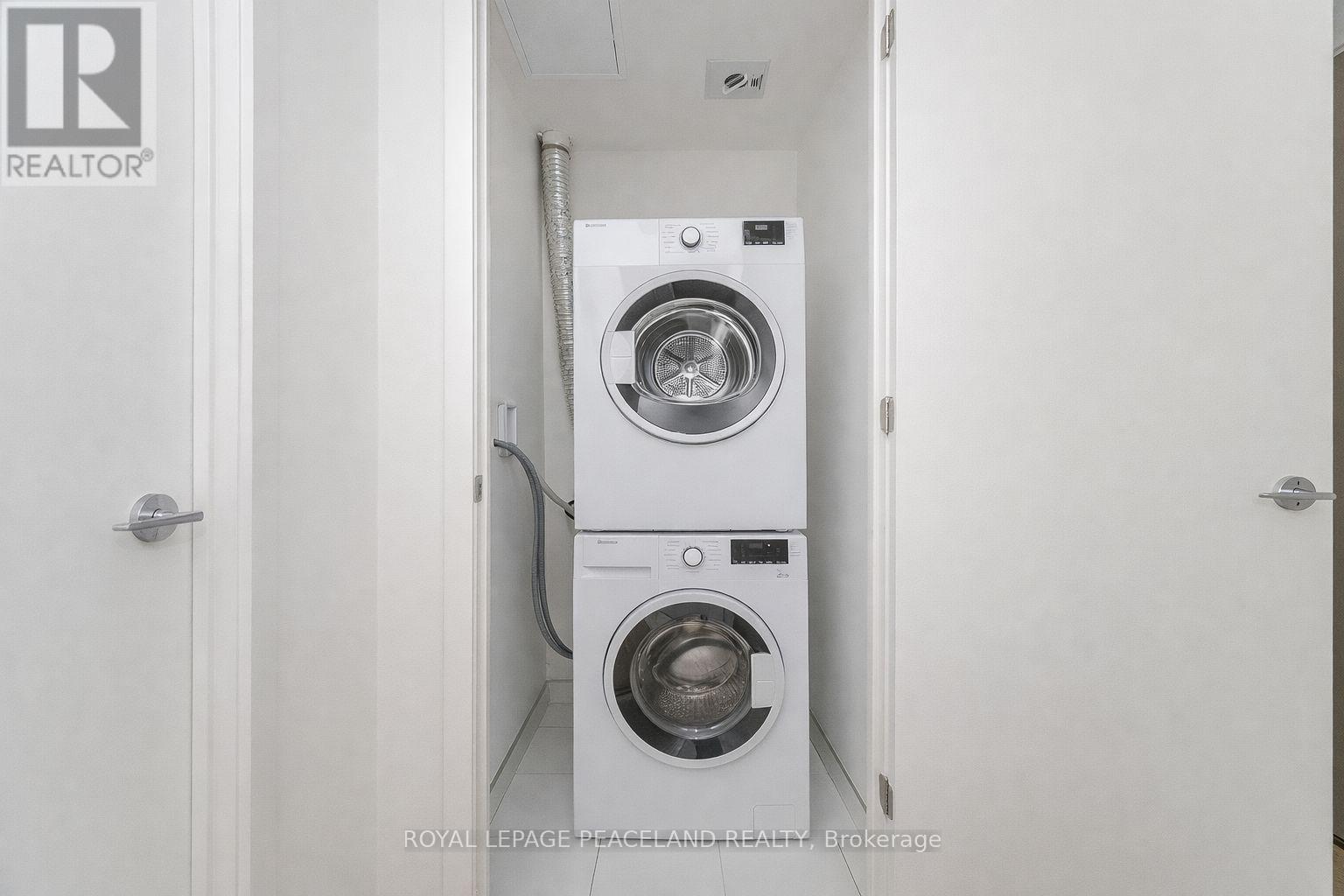 1903 - 3079 Trafalgar Road N, Oakville, Ontario  L6H 8C5 - Photo 16 - W12658948