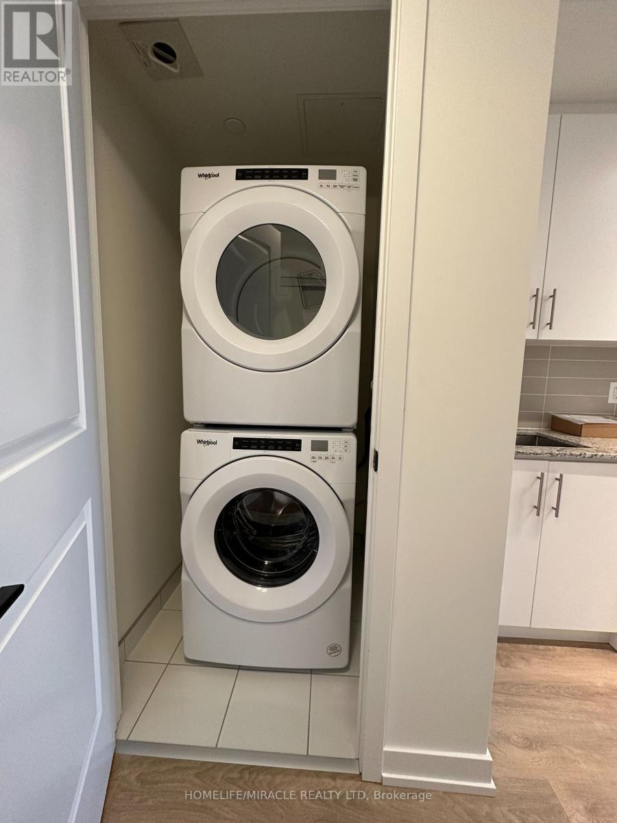 910 - 345 Wheat Boom Drive, Oakville, Ontario  L6H 7K4 - Photo 8 - W12657914