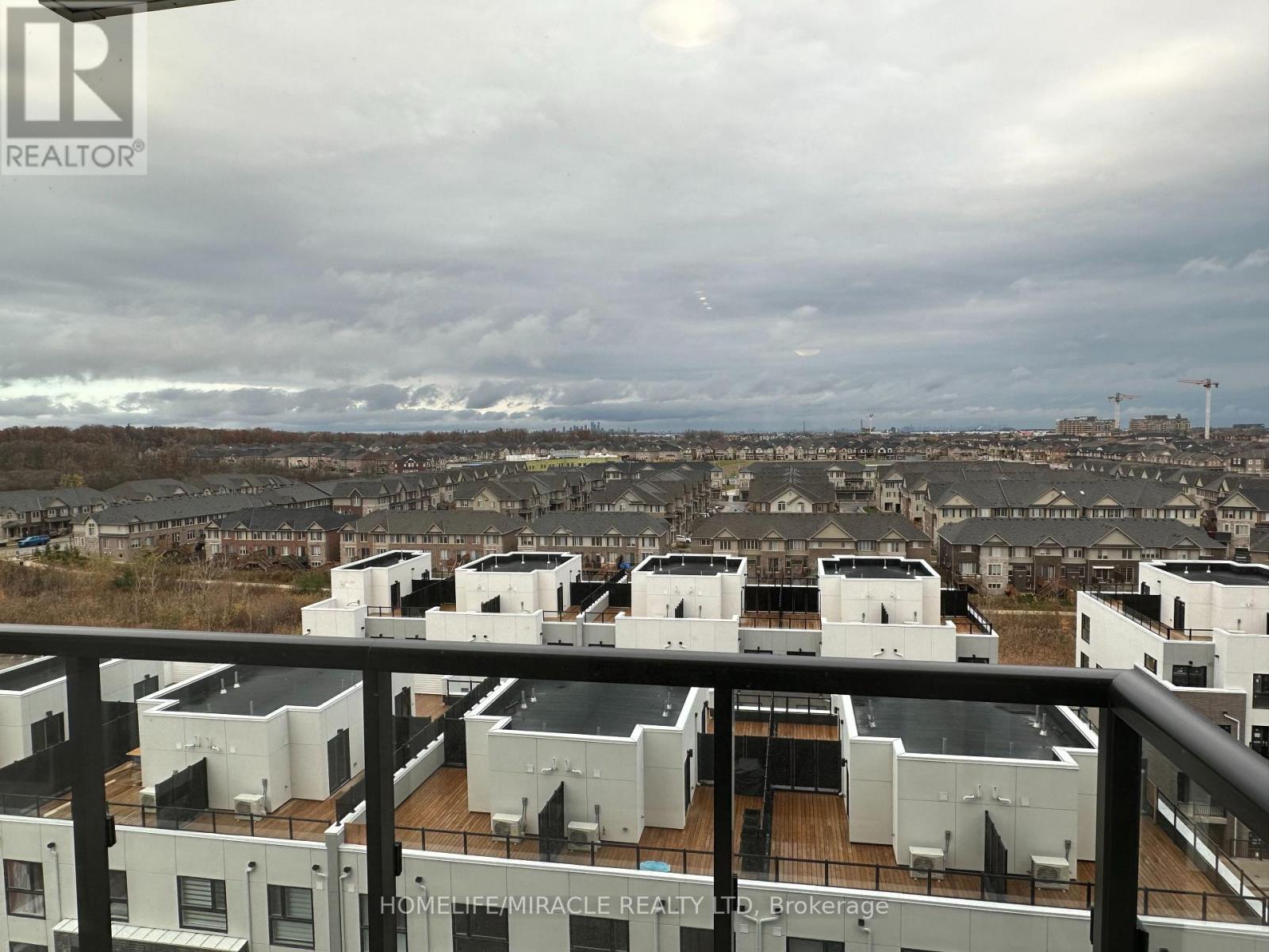 910 - 345 Wheat Boom Drive, Oakville, Ontario  L6H 7K4 - Photo 10 - W12657914