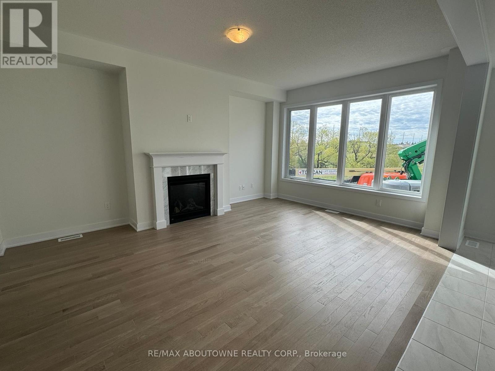 1043 Thompson Drive, Oshawa, Ontario  L1L 0V6 - Photo 15 - E12659136