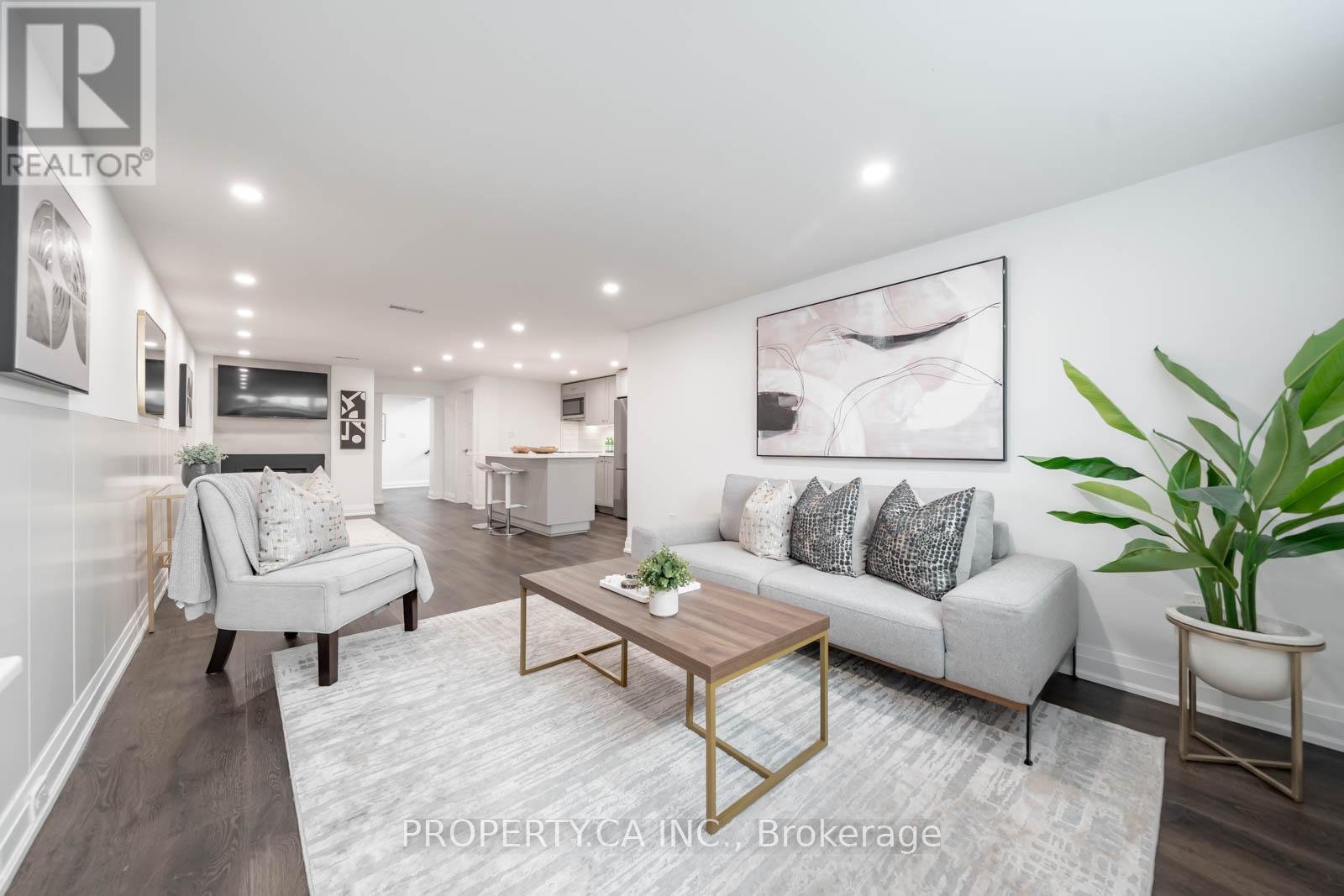 1533 Rometown Drive, Mississauga, Ontario  L5E 2T8 - Photo 32 - W12659122