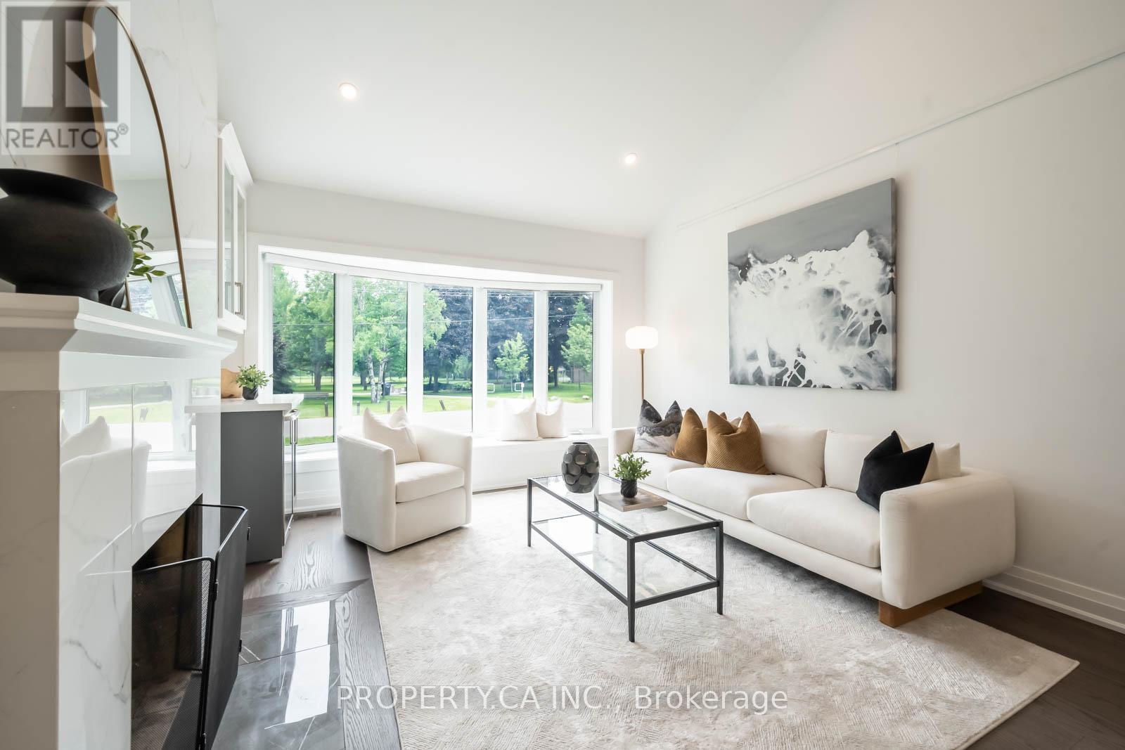 1533 Rometown Drive, Mississauga, Ontario  L5E 2T8 - Photo 7 - W12659122