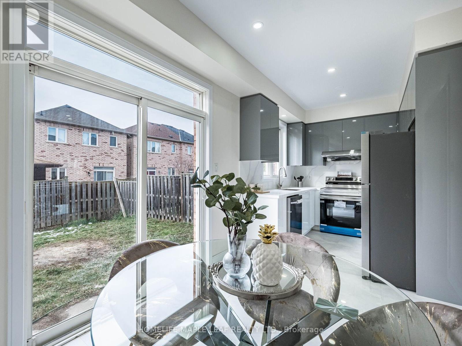 10 Eaglefield Gate, Brampton, Ontario  L7A 3S2 - Photo 20 - W12659126