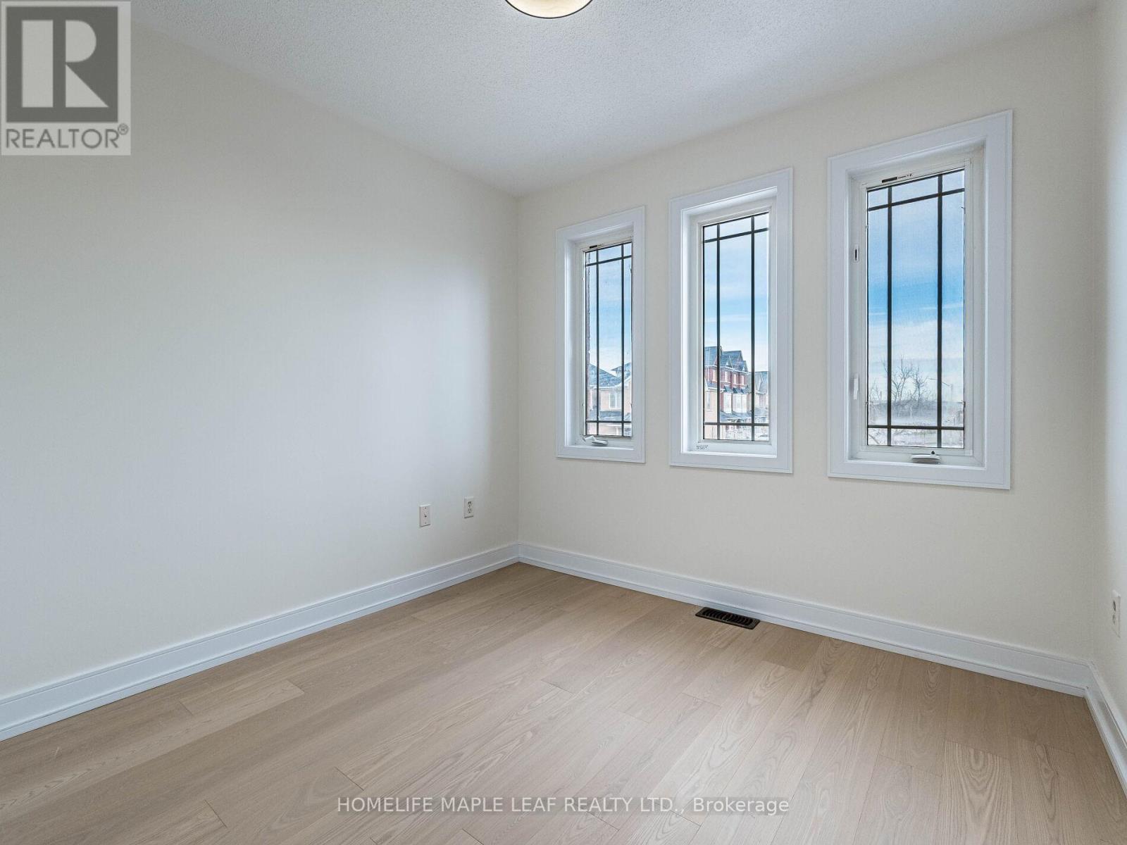 10 Eaglefield Gate, Brampton, Ontario  L7A 3S2 - Photo 39 - W12659126