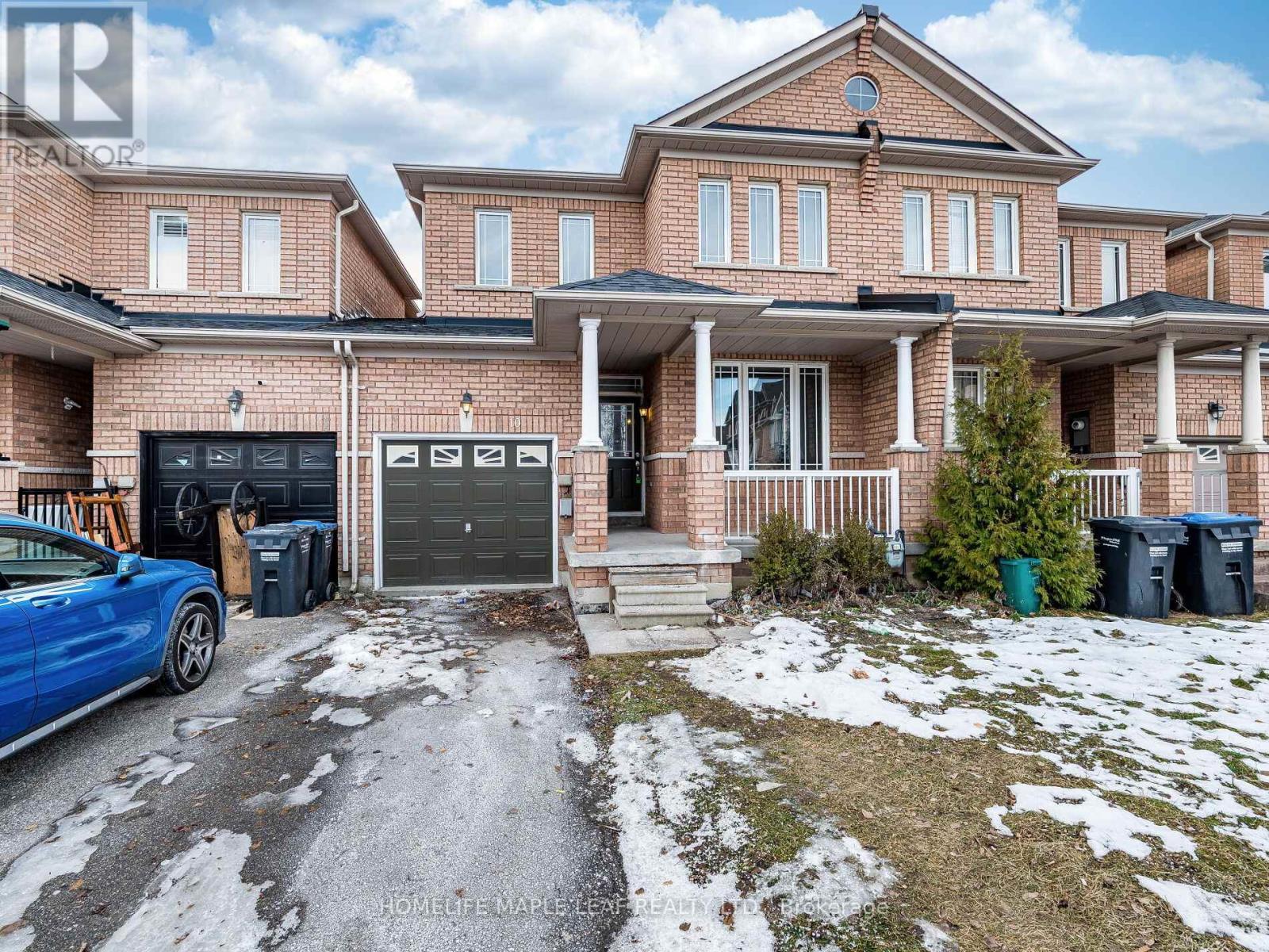 10 Eaglefield Gate, Brampton, Ontario  L7A 3S2 - Photo 4 - W12659126
