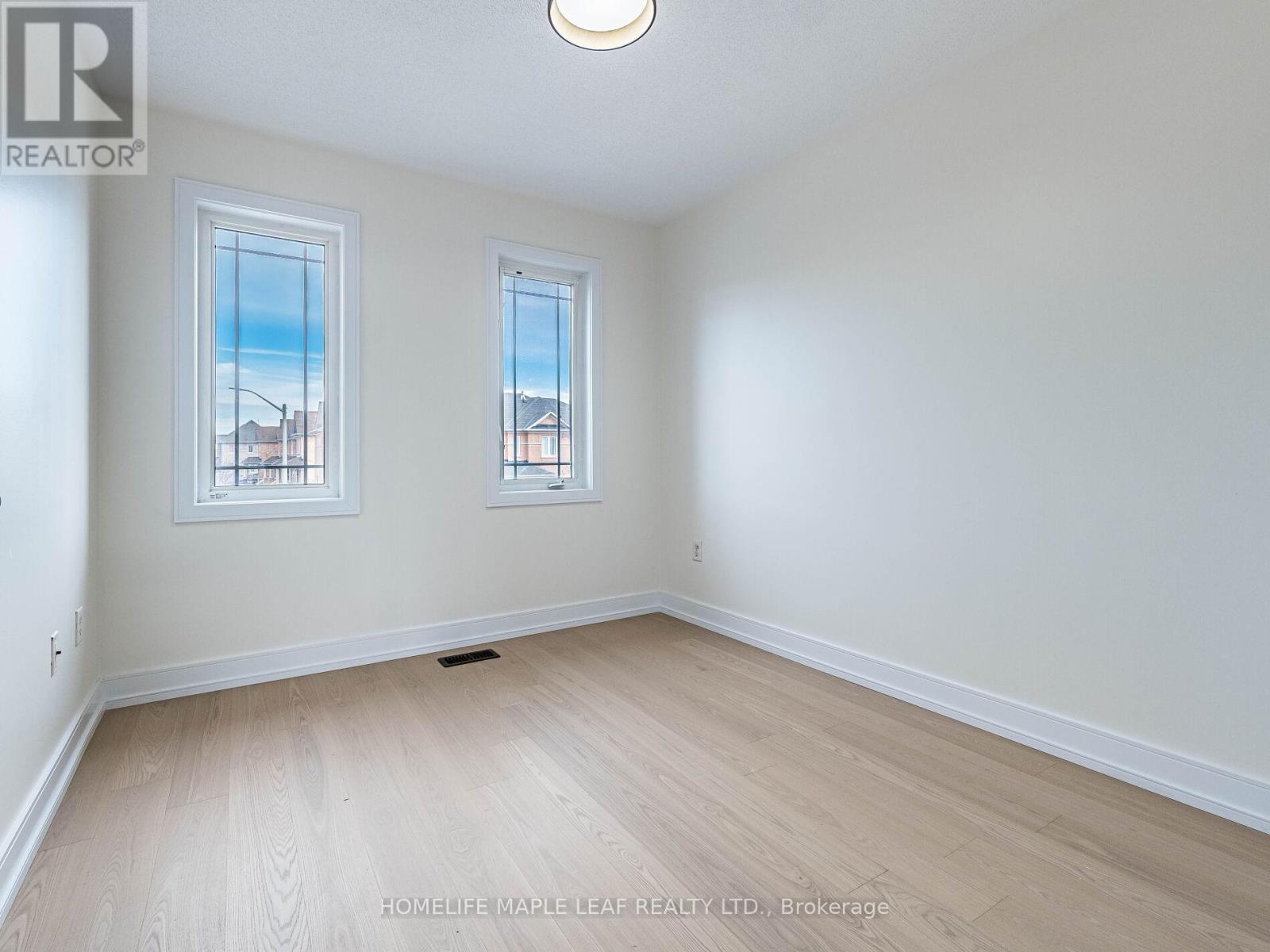 10 Eaglefield Gate, Brampton, Ontario  L7A 3S2 - Photo 41 - W12659126