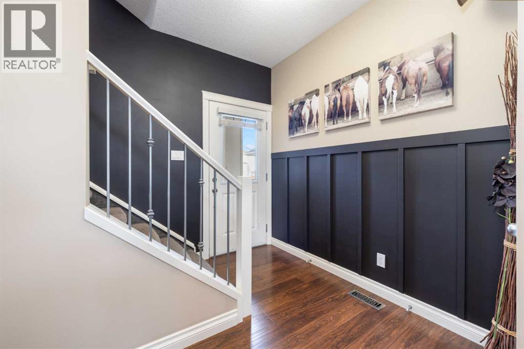 719 Hampton Hills Drive Ne, High River, Alberta  T1V 0E6 - Photo 4 - A2270997