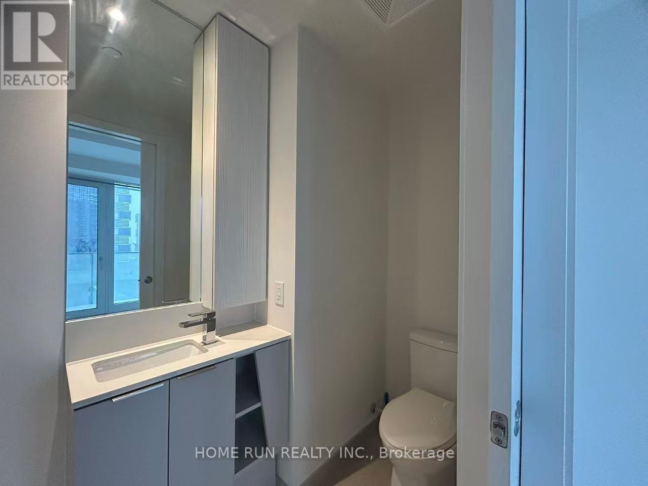 1903 - 3900 Confederation Parkway, Mississauga, Ontario  L5B 0M3 - Photo 15 - W12659162